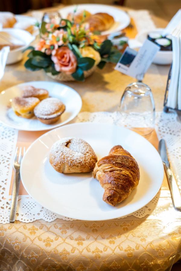 Real Borbone Bed and Breakfast Caserta Buitenkant foto