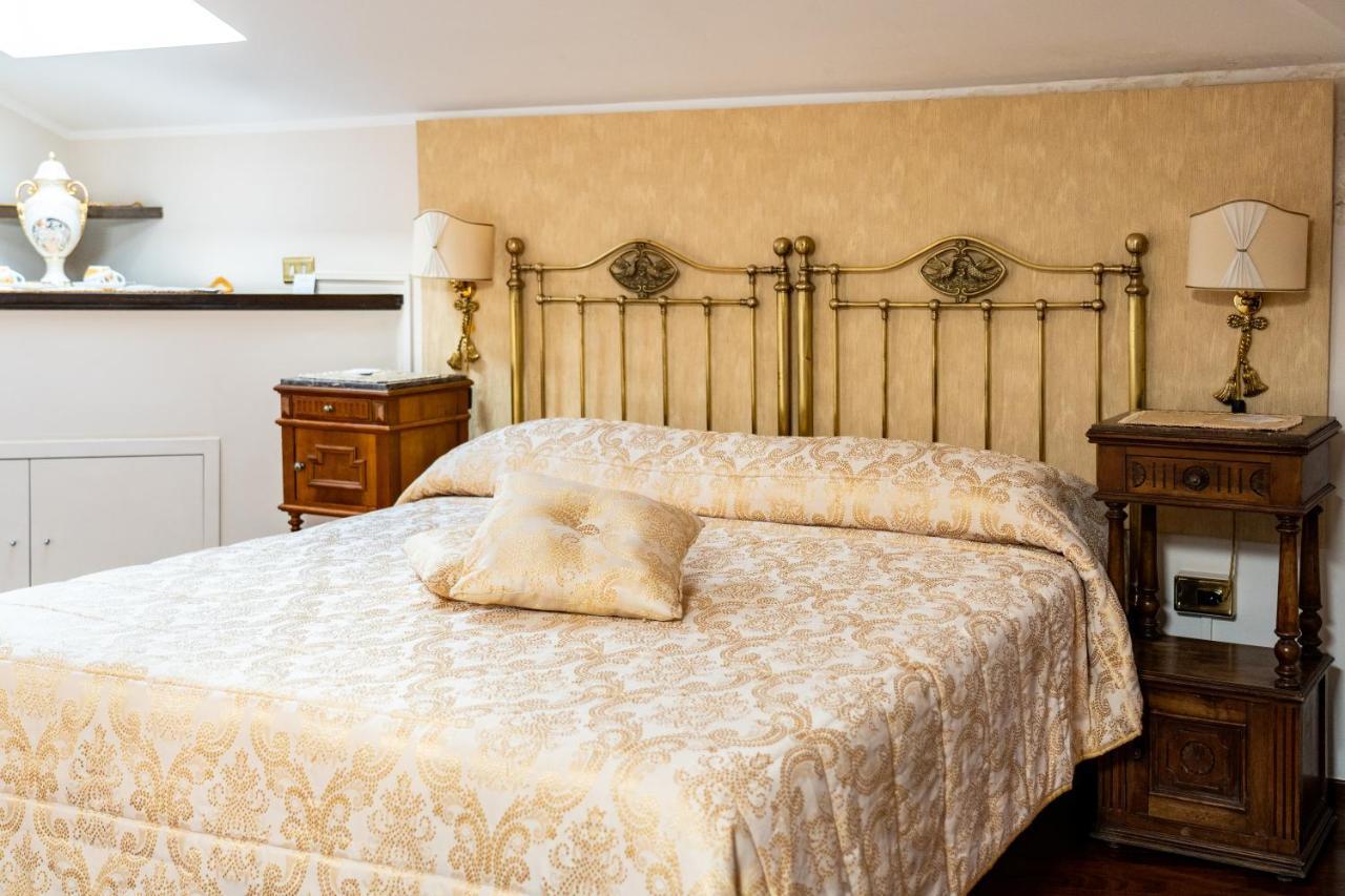 Real Borbone Bed and Breakfast Caserta Buitenkant foto