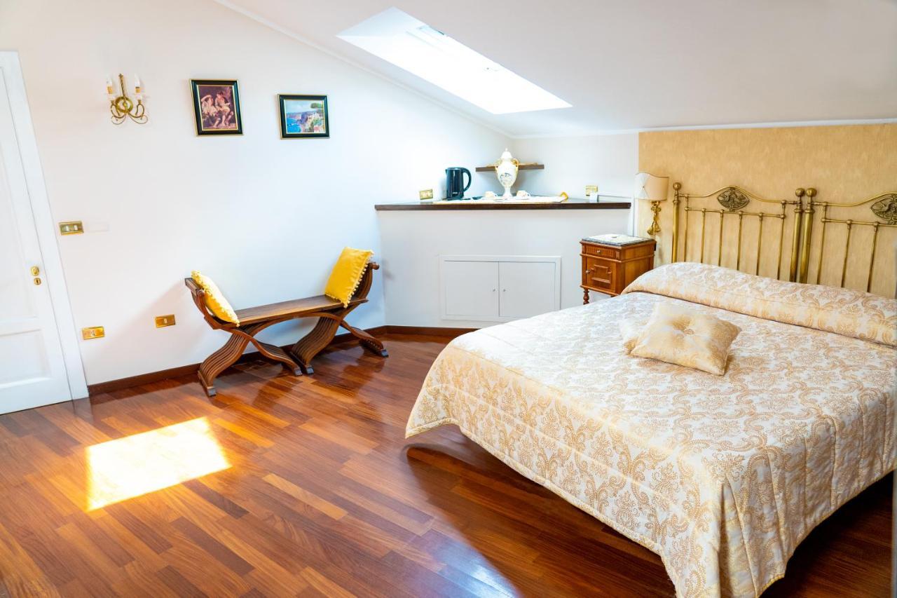 Real Borbone Bed and Breakfast Caserta Buitenkant foto